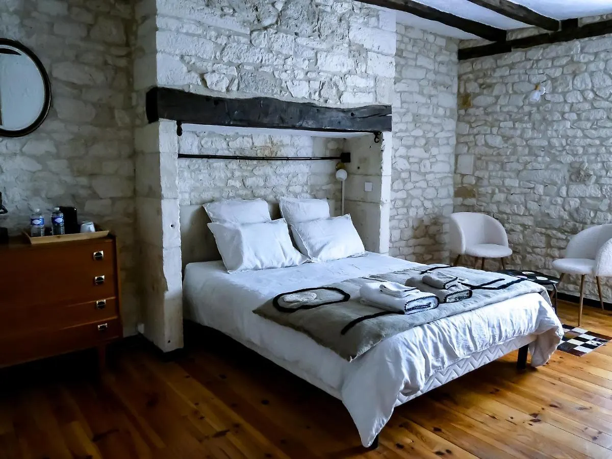 Les Chambres Du Roc Le Roc Frühstückspension