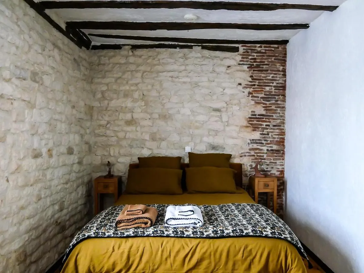 Les Chambres Du Roc Le Roc Frankreich