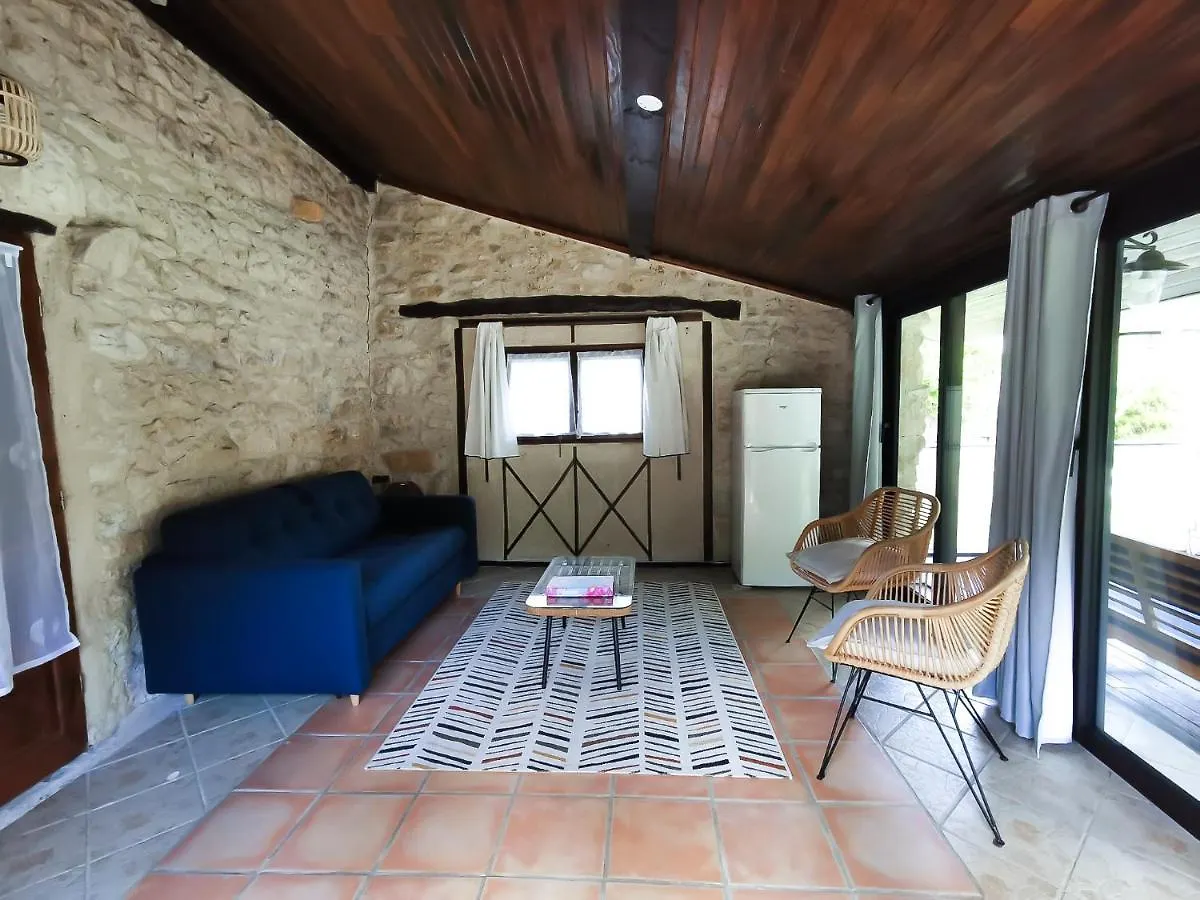 Les Chambres Du Roc Le Roc Bed and breakfast