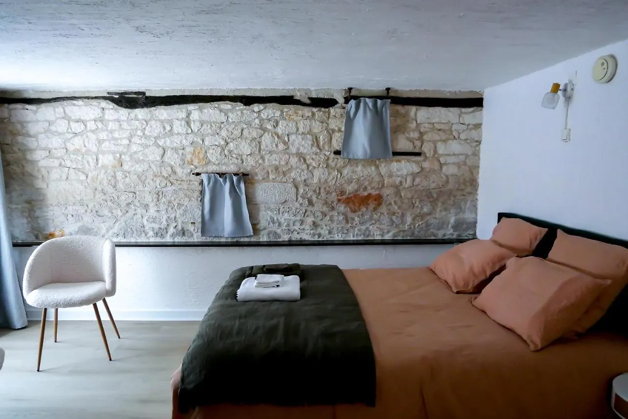 Les Chambres Du Roc Le Roc 0*,